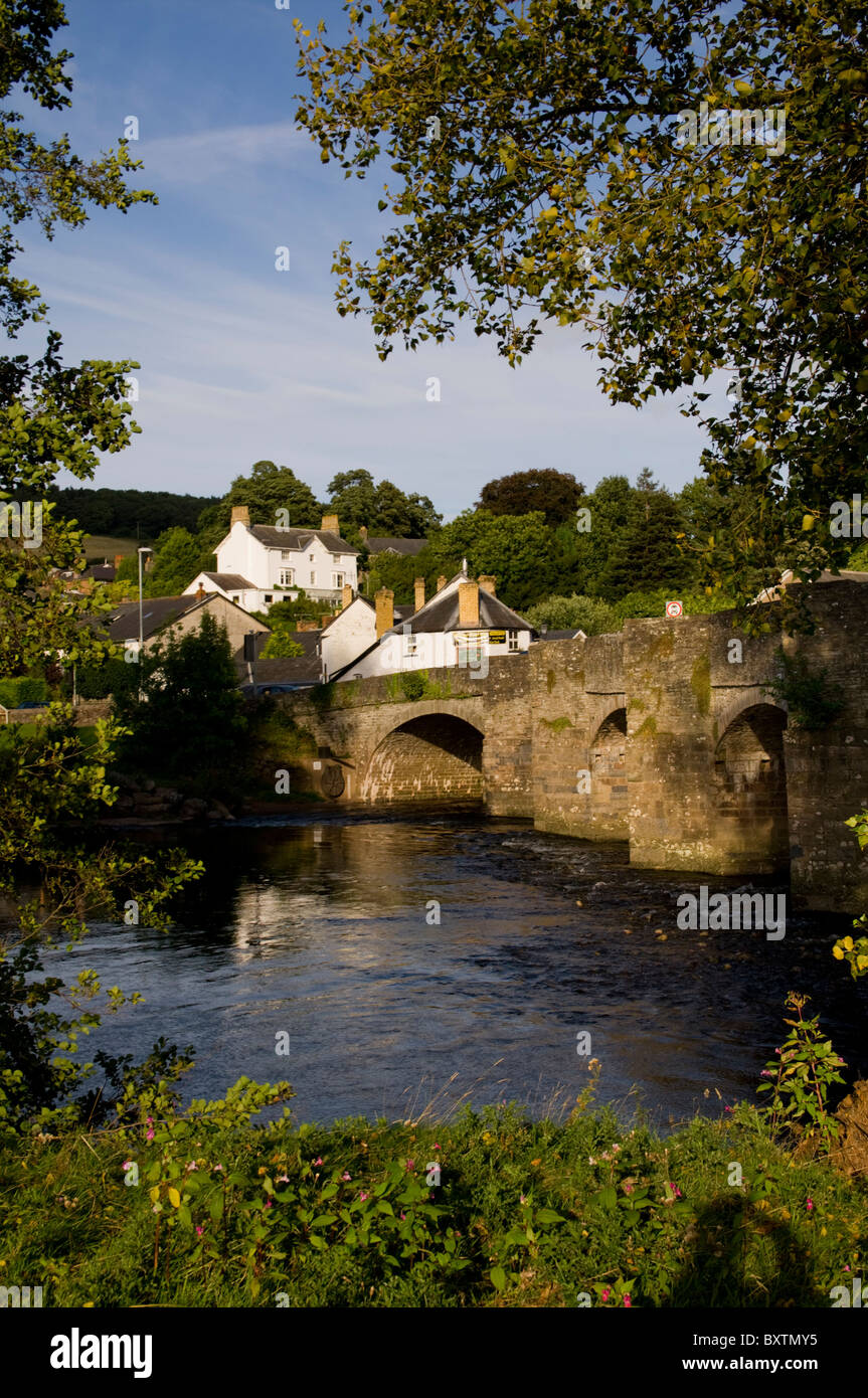 Powys, Crickhowell Flussbrücke Stockfoto