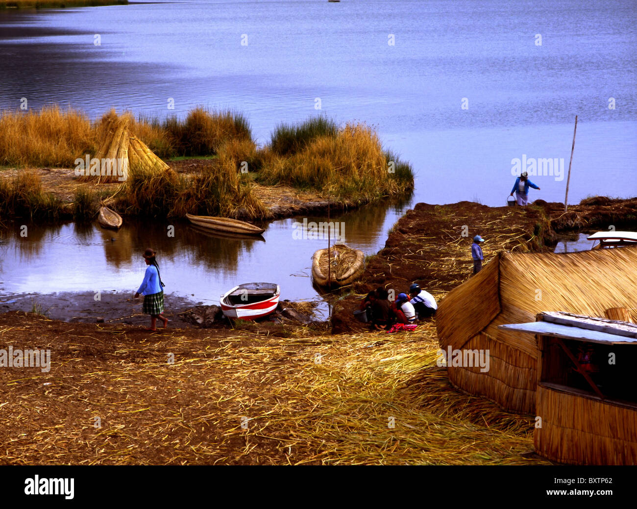 Südamerika, Peru, Uros Inseln Dorf Lake Titicaca Stockfoto