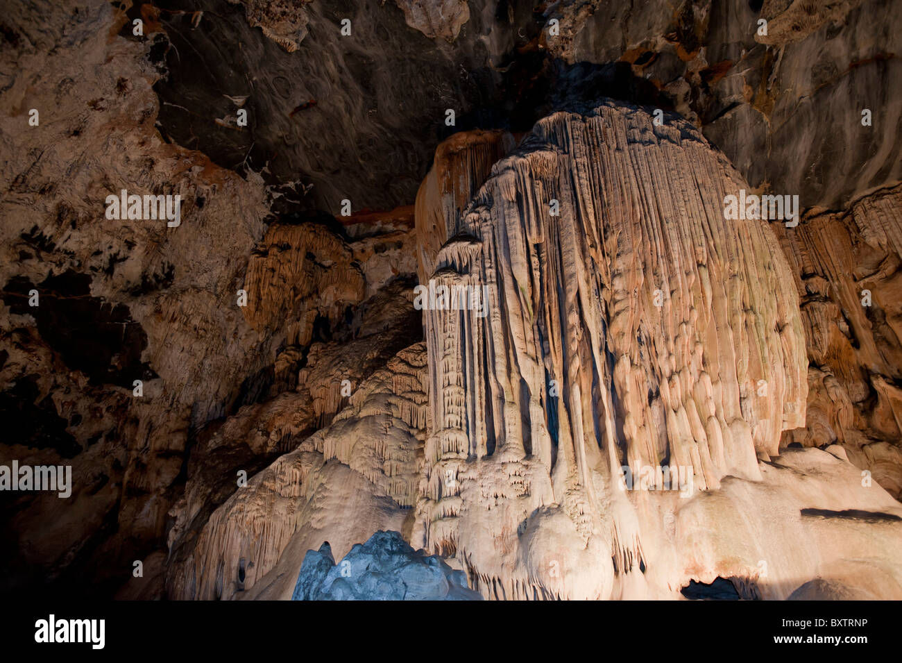Die Cango Caves in den Ausläufern der Swartberg Mountains in der Nähe von Oudtshoorn, Western Cape, Südafrika Stockfoto