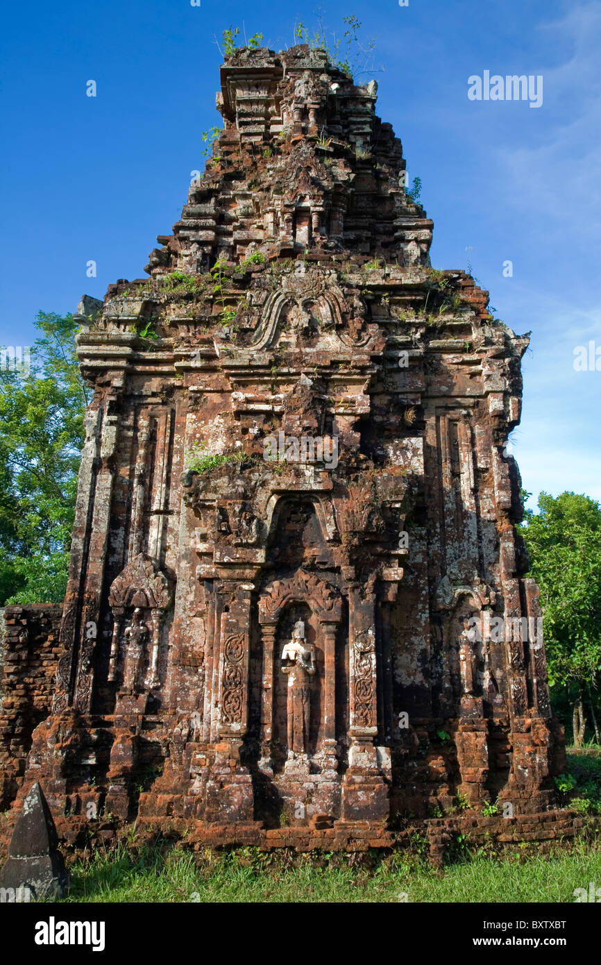 Mein Sohn (Cluster von verlassenen und teilweise zerstörten Hindu-Tempel). Vietnam, Asien. Stockfoto