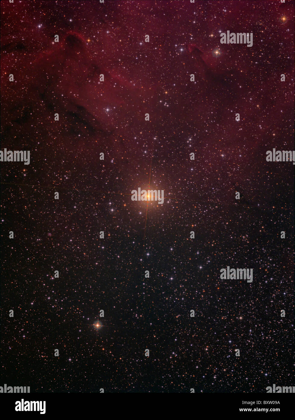 Mu Cephei, auch bekannt als der Granat-Stern ist ein roter Überriese im Sternbild Kepheus. Stockfoto