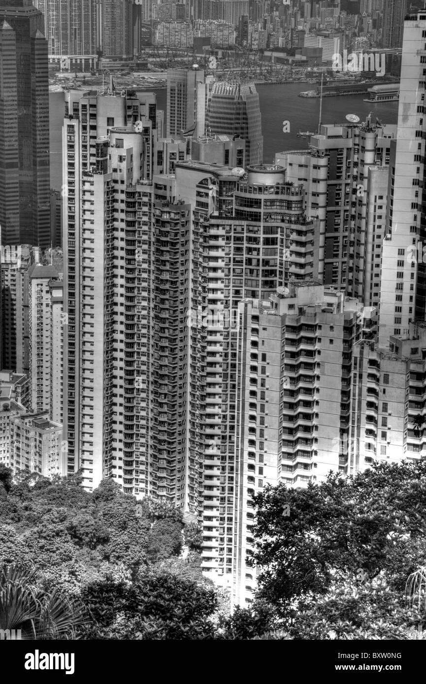 Schwarzen & weißen Zoom in high-Rise Wohnungen, Gebäude von Hong Kong Island Stockfoto