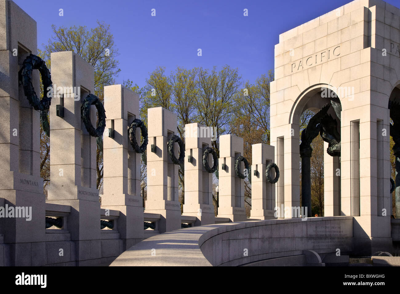 World War II Memorial, Spalten und Kränze sind jeder der 50 Bundesstaaten, Washington DC USA Stockfoto