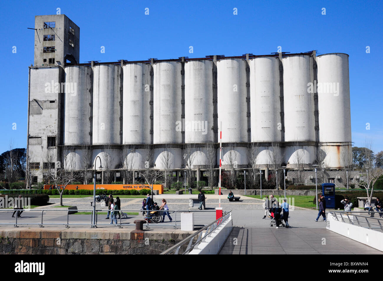 Silo in Puerto Madero, Buenos Aires, Argentinien, Südamerika Stockfoto