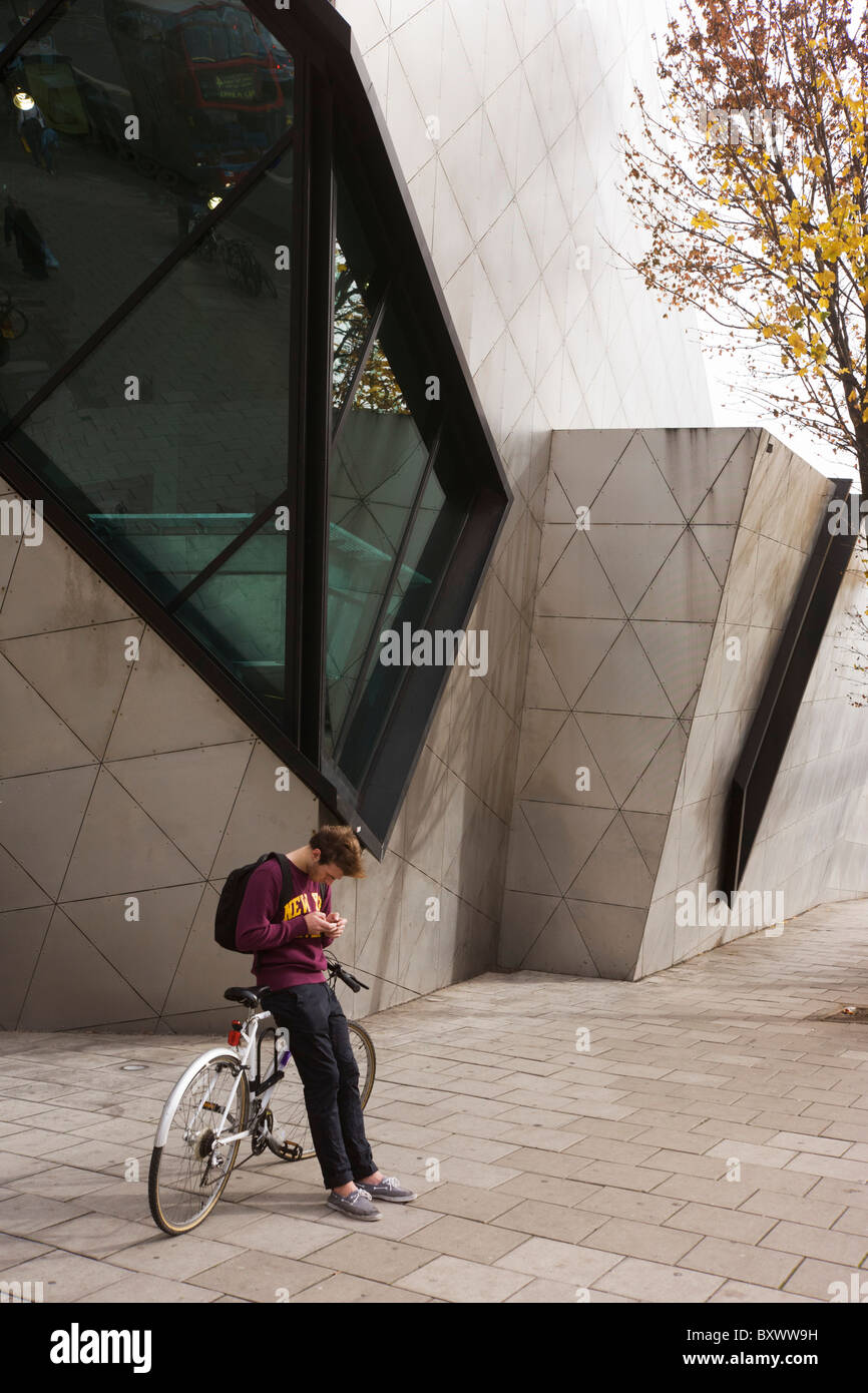 Außenseite von Daniel Libeskind entworfen moderne Graduate Centre London Metropolitan University. Stockfoto