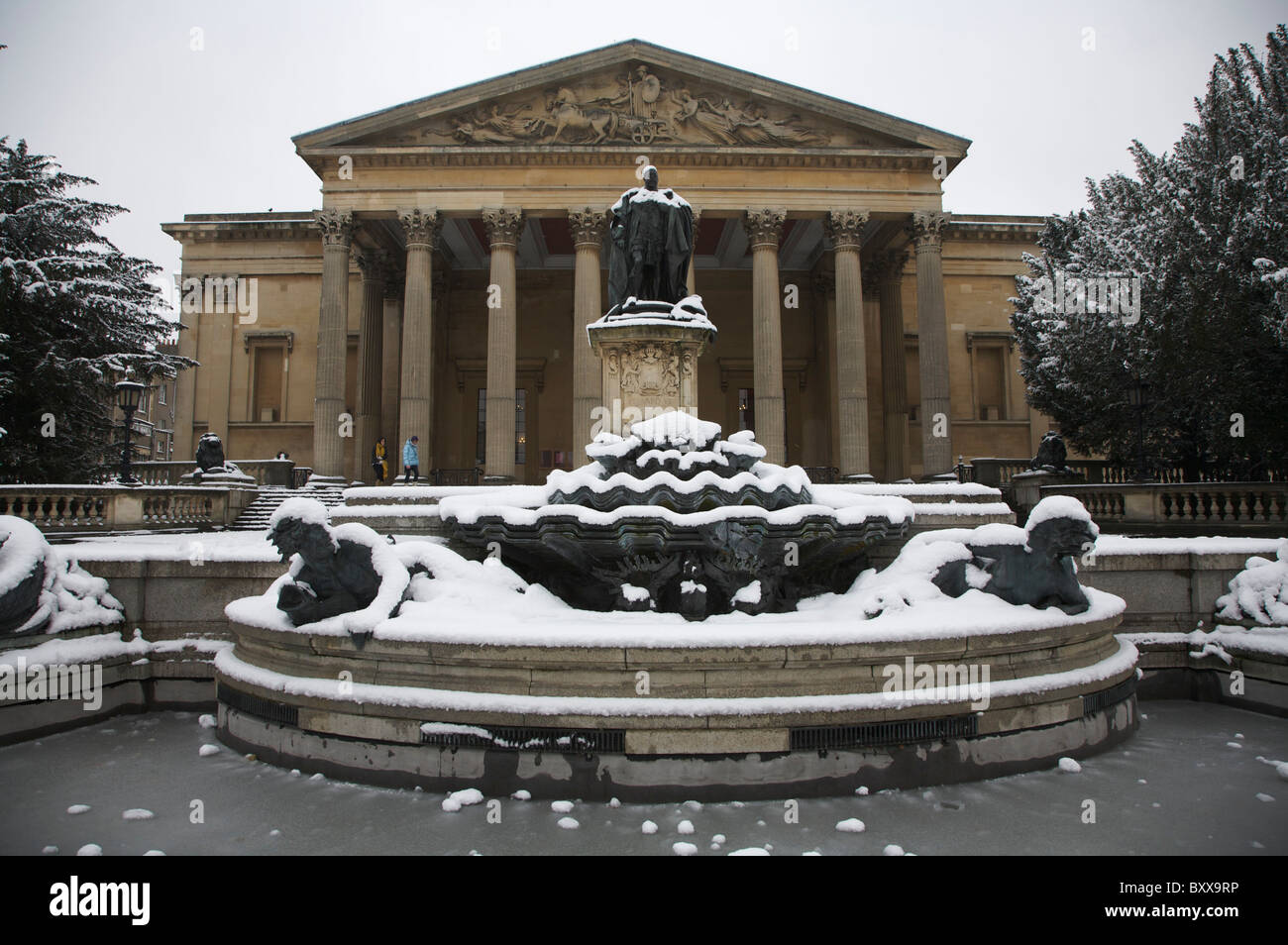 Bristol, Clifton, Schnee, gefroren Brunnen, The Triangle Stockfoto