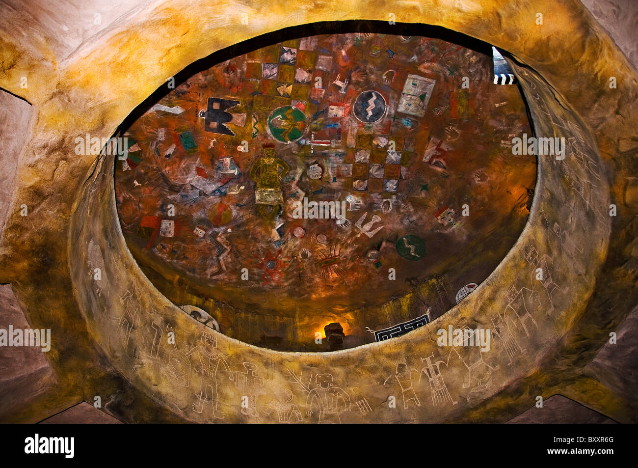 Indische Kunst Malerei auf Innenwand am Desert View Watchtower in Arizona Grand-Canyon-Nationalpark Stockfoto