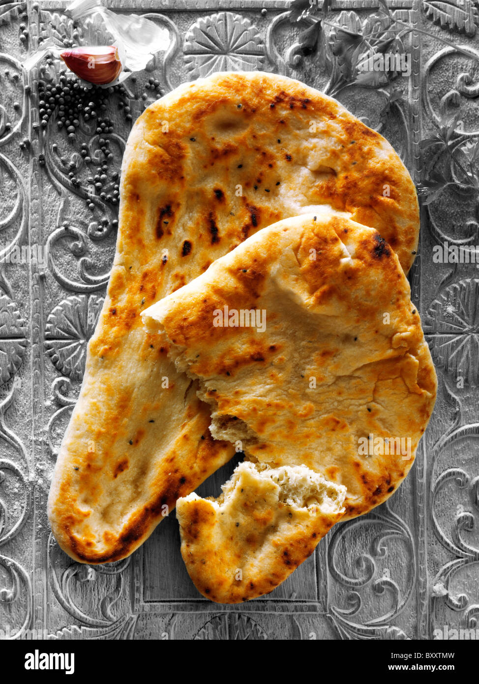 & Koriander Knoblauch Naan-Brot Stockfoto