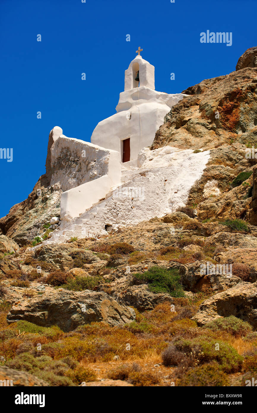 Hügel orthodoxen Kirche über die Insel Naxos, Naxos-Thira, griechischen Kykladen-Inseln cave Stockfoto