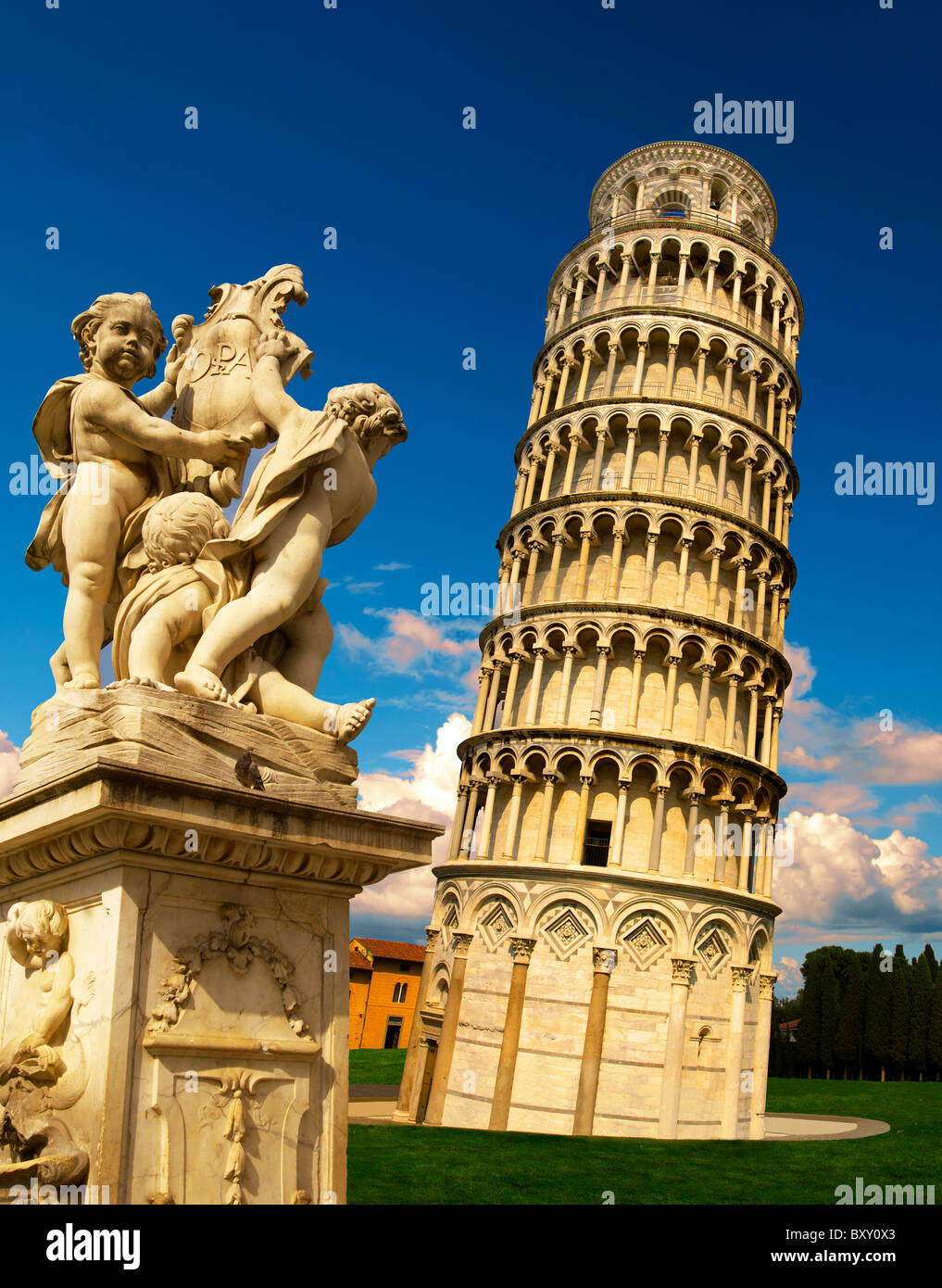 Schiefer Turm von Pisa - ein UNESCO-Weltkulturerbe, Piazza del Miracoli, Pisa, Italien Stockfoto