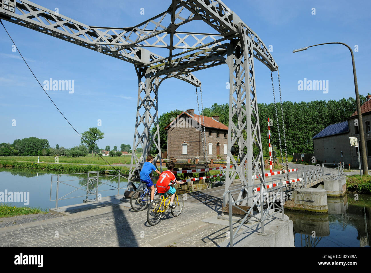 Belgien: Brücke des Rebaix über den Fluss Dender Stockfoto