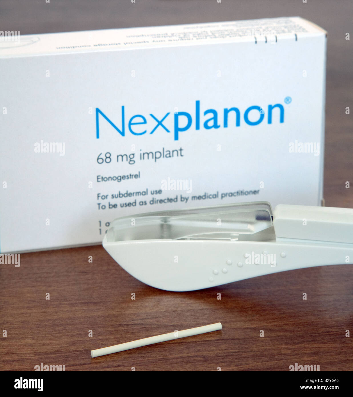 Das Nexplanon weibliche langfristig empfängnisverhütende Implantat für die lange wirkenden reversiblen Empfängnisverhütung Stockfoto