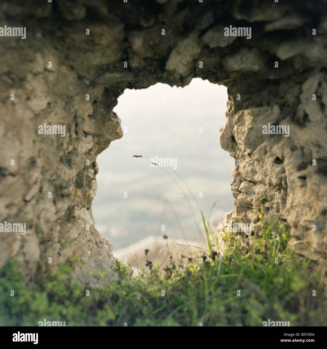 St. Thomas von Aquin Schloss durchschauen Ruinen Schlupfloch Stockfoto