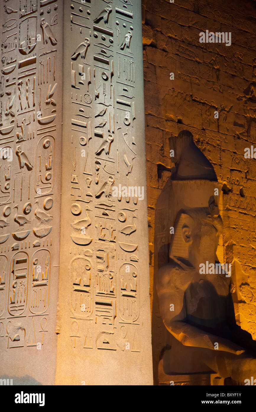 Luxor-Tempel, Ägypten in der Nacht 4 Stockfoto