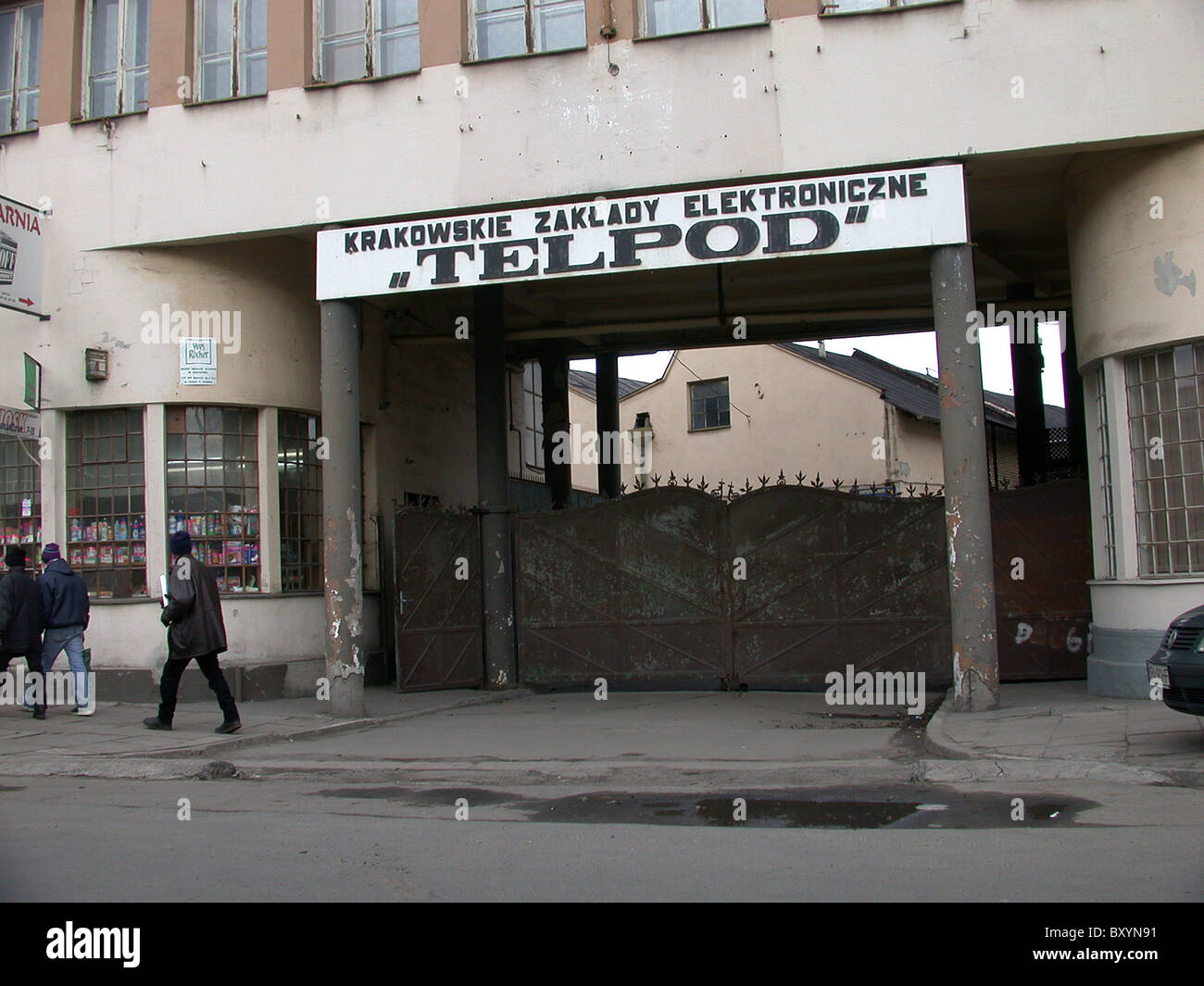 Standort der ehemaligen Fabrik von Oscar Schindler - bekannt aus dem Film „Schindlers Liste“ in der Lipowa Straße 4 in Krakau Polen 2002. Bild von DAVID BAGNALL Stockfoto