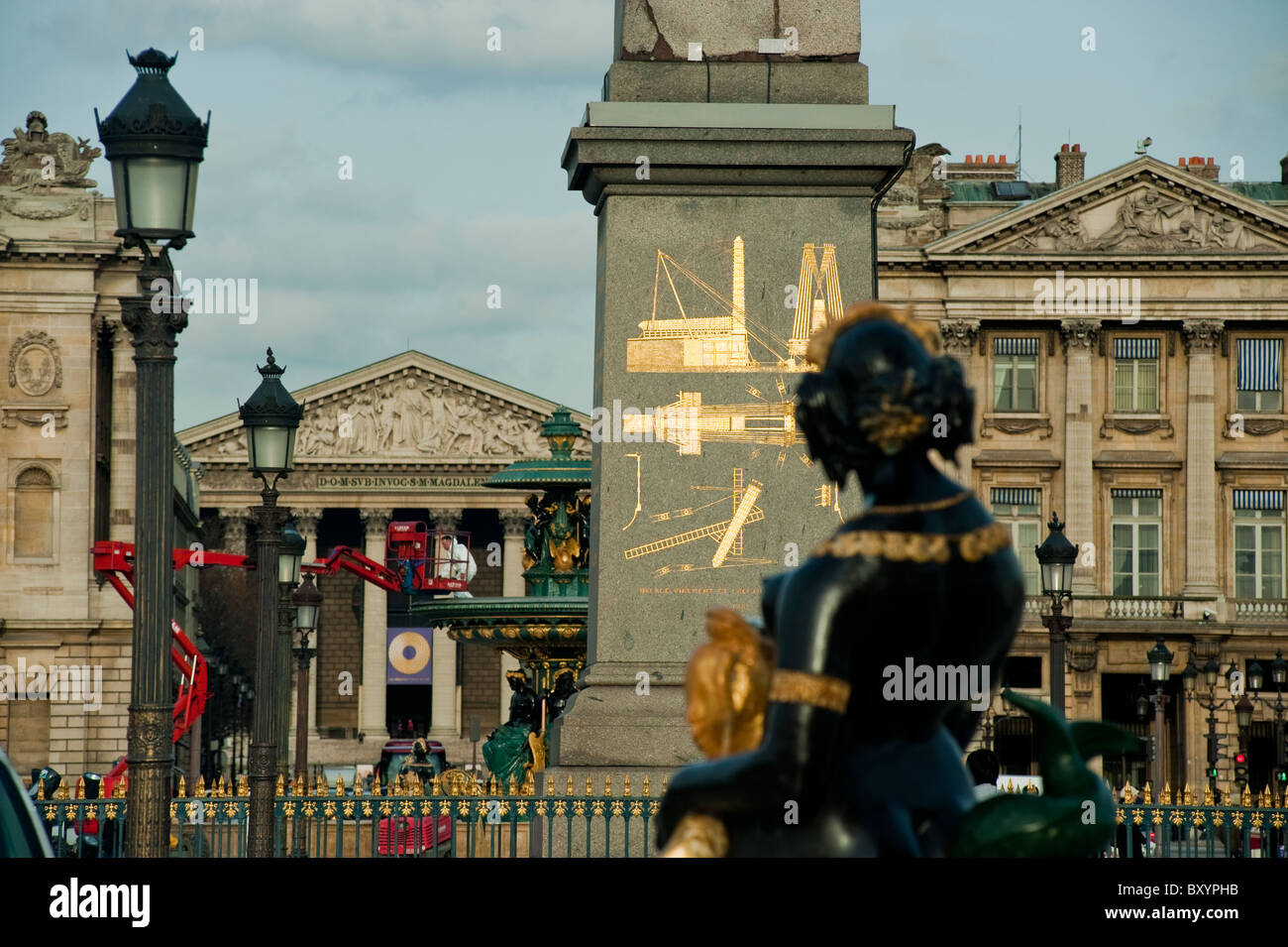 Paris, France, Street Scenes, French Historic Monuments, "Place de la Concorde", Public Water Fountain, Town Square, Paris street lamp Stockfoto