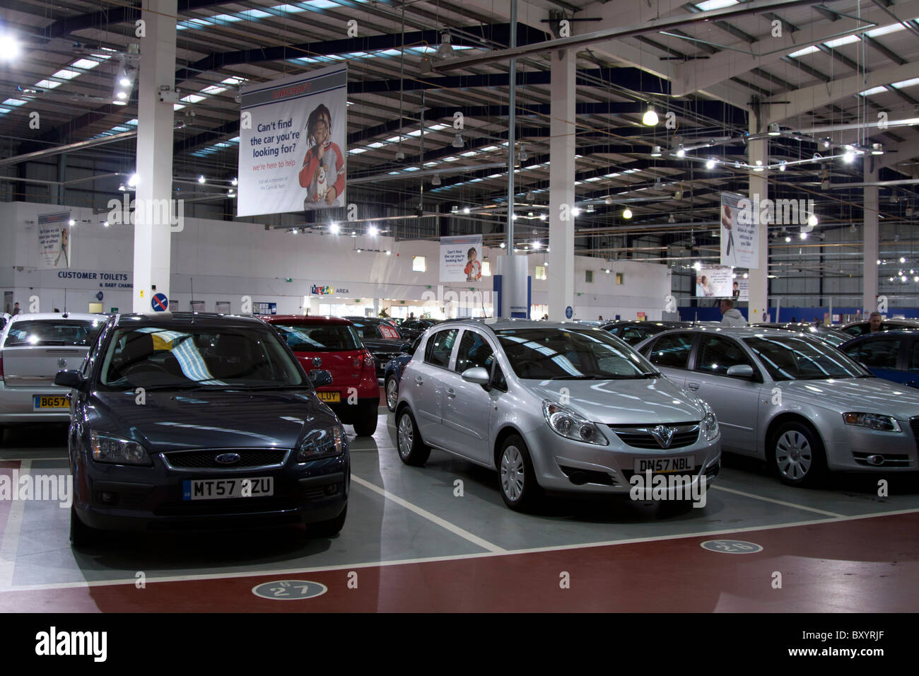 Carcraft verwendet Car Showroom - Enfield - London Stockfoto