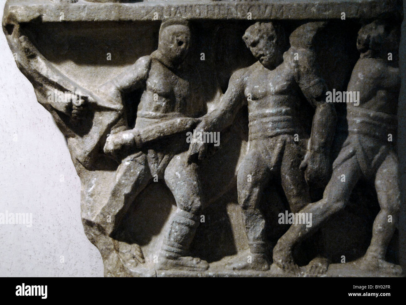 Römische Kunst. Relief zur Erinnerung an die Siege eines Gladiators in verschiedene Kämpfe mit seinen Gegnern vertreten. Stockfoto