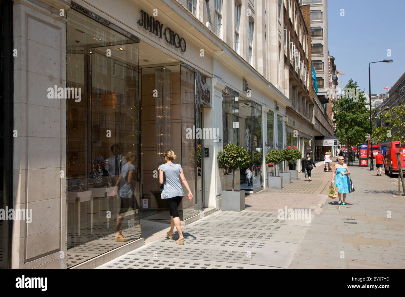 Jimmy Choo-Shop an der Sloane Street in Knightsbridge Stockfoto
