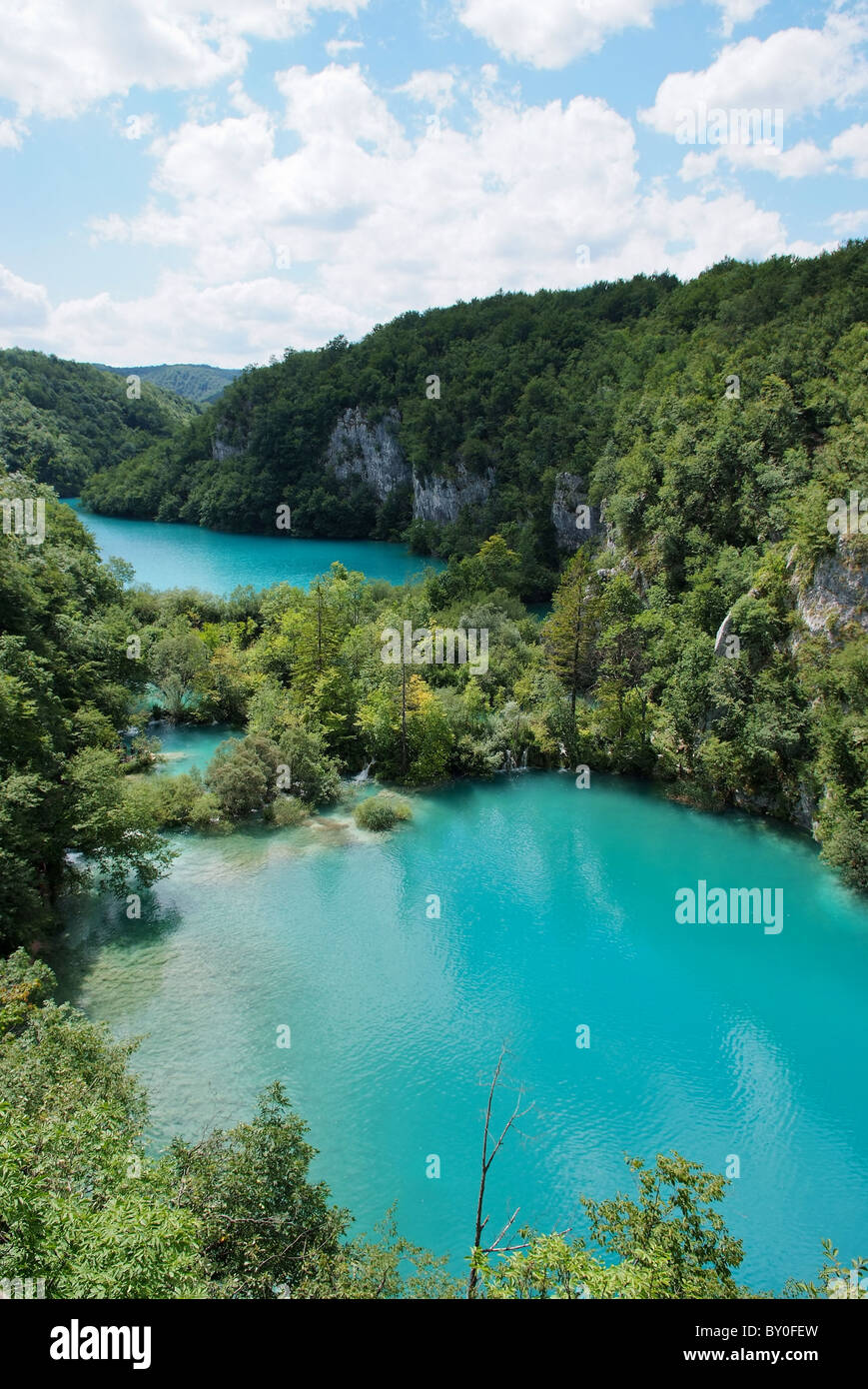 Schöne Landschaftsblick auf Seen in Kroatien Stockfoto