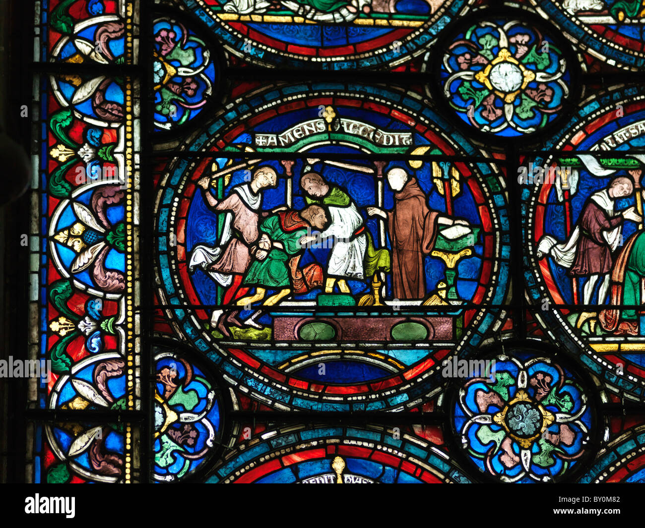 Canterbury Kent England Canterbury Kathedrale Trinitatiskapelle Buntglasfenster Darstellung die wundersame Heilung der Mad Henry Stockfoto