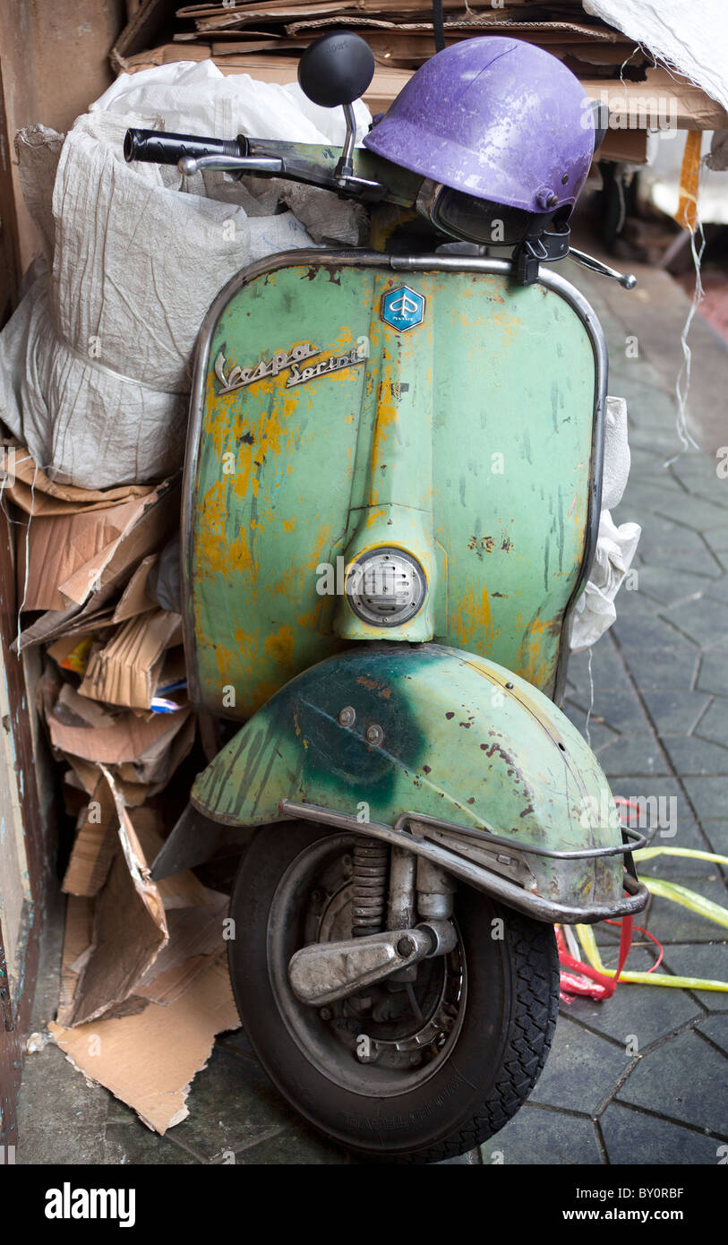 Oldtimer Vespa Roller Chinatown Bangkok Stockfoto