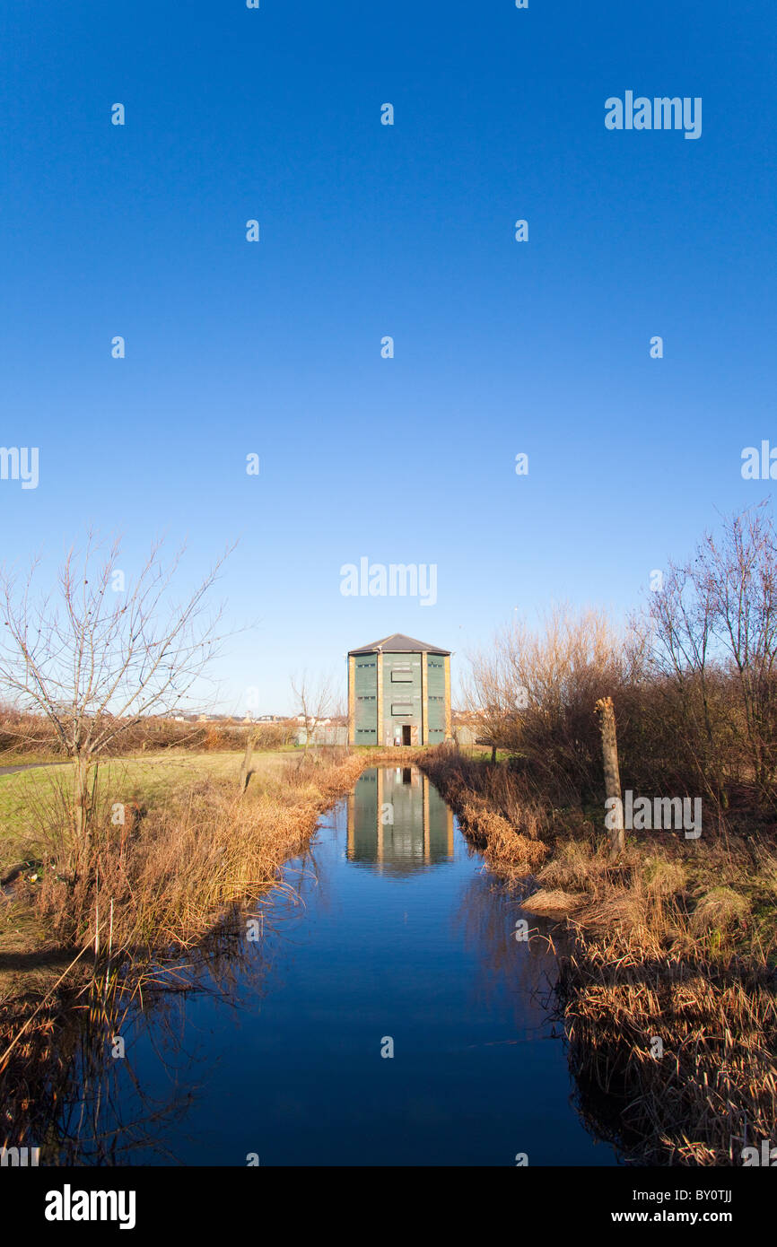 Peacock Tower verstecken Feuchtgebiete und Wildfowl Trust zu reservieren, Barnes, London, UK, Winter. Stockfoto