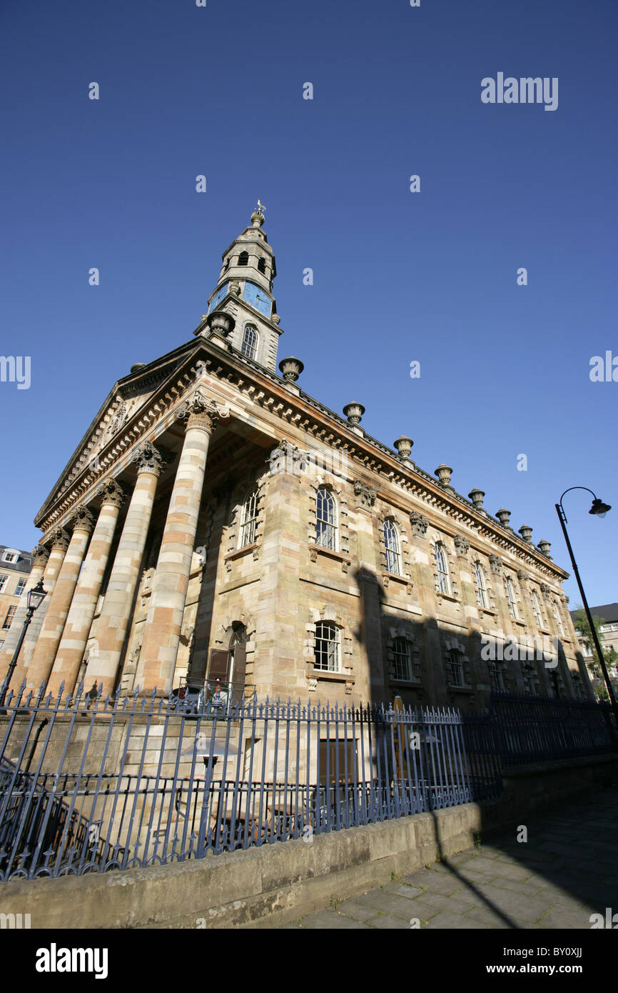 Stadt in Glasgow, Schottland. Im 18. Jahrhundert entwickelt Allan Dreghorn, ehemalige Kirche des St Andrew es auf dem Platz. Stockfoto