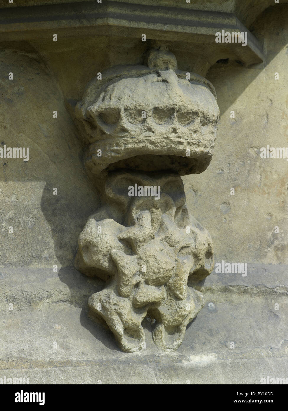 Bath Abbey, stieg Tudor an der Westfront. Stockfoto