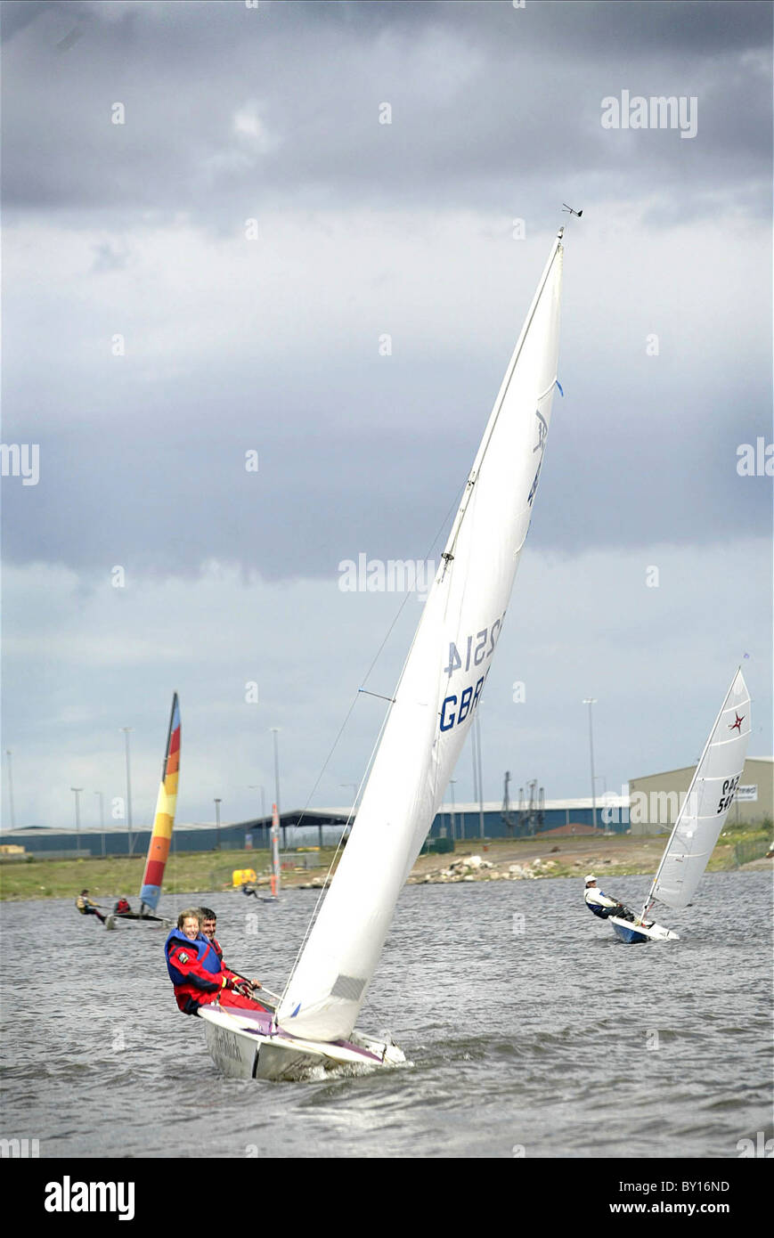 Segelboote in der Cardiff Bay. Stockfoto