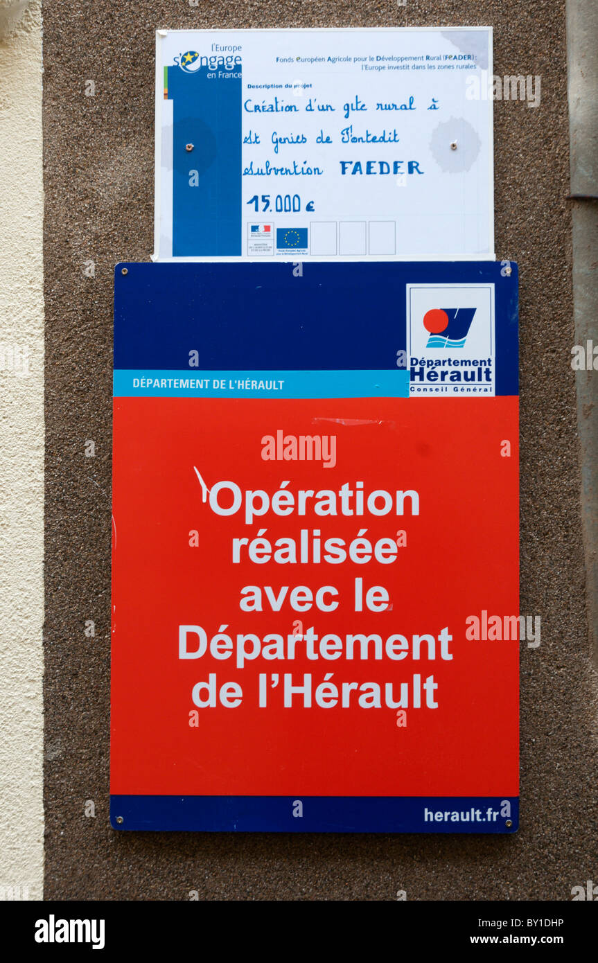 Eine Bebauung beachten Sie im Zusammenhang mit der Entwicklung der UN Gite rural "im Departement Hérault im Süden Frankreichs. Stockfoto