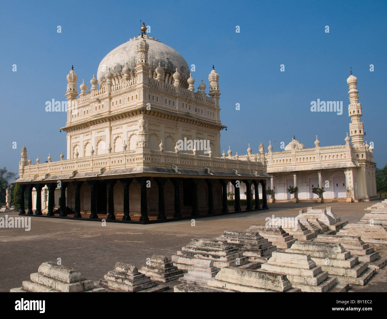Das Mausoleum, bekannt als die Gumbaz in Srirangapatnam In Indien wo Tipu Sultan begraben liegt Stockfoto