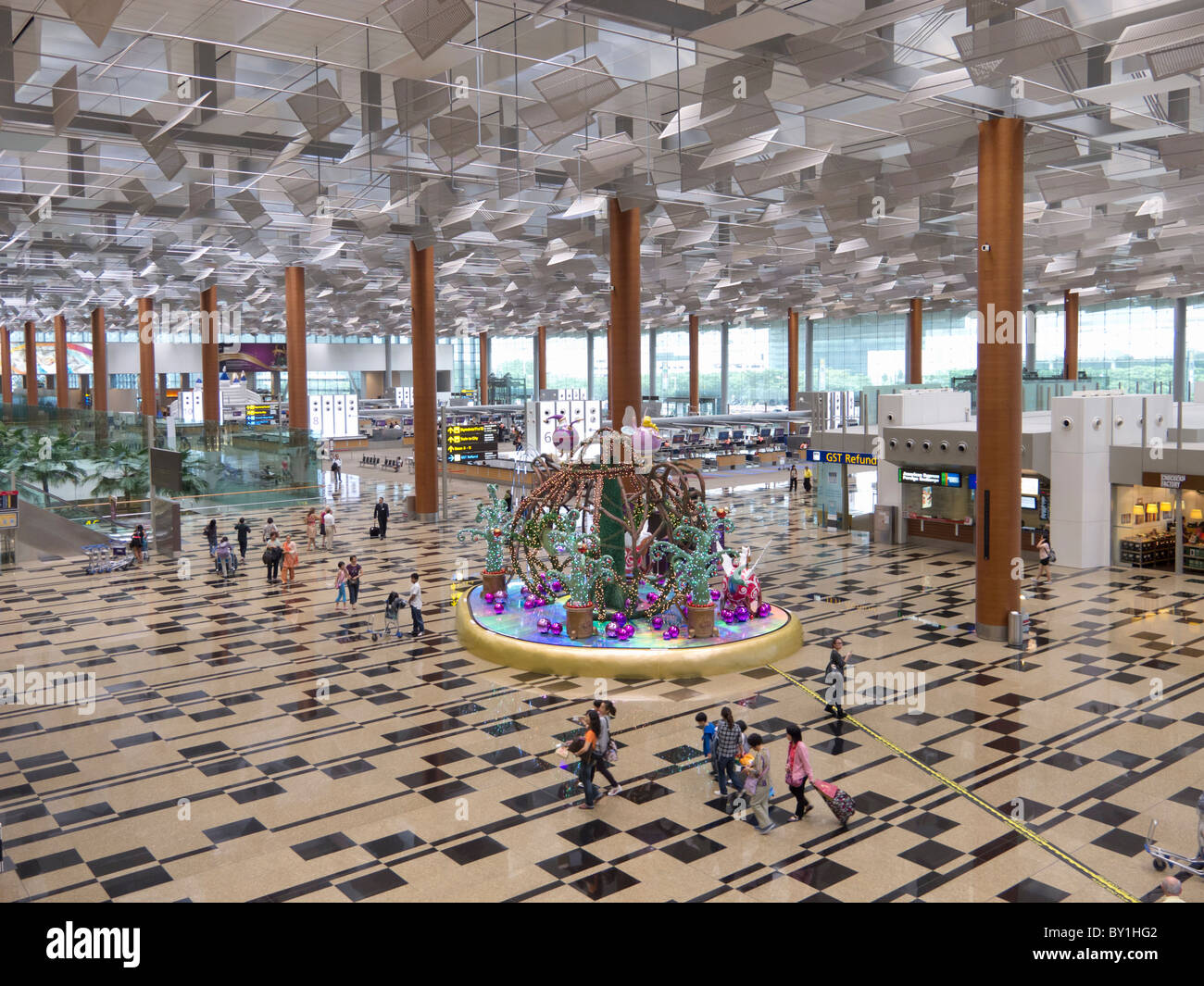 Innenraum der Abflughalle am neuen Terminal 3 am Flughafen Changi in Singapur Stockfoto