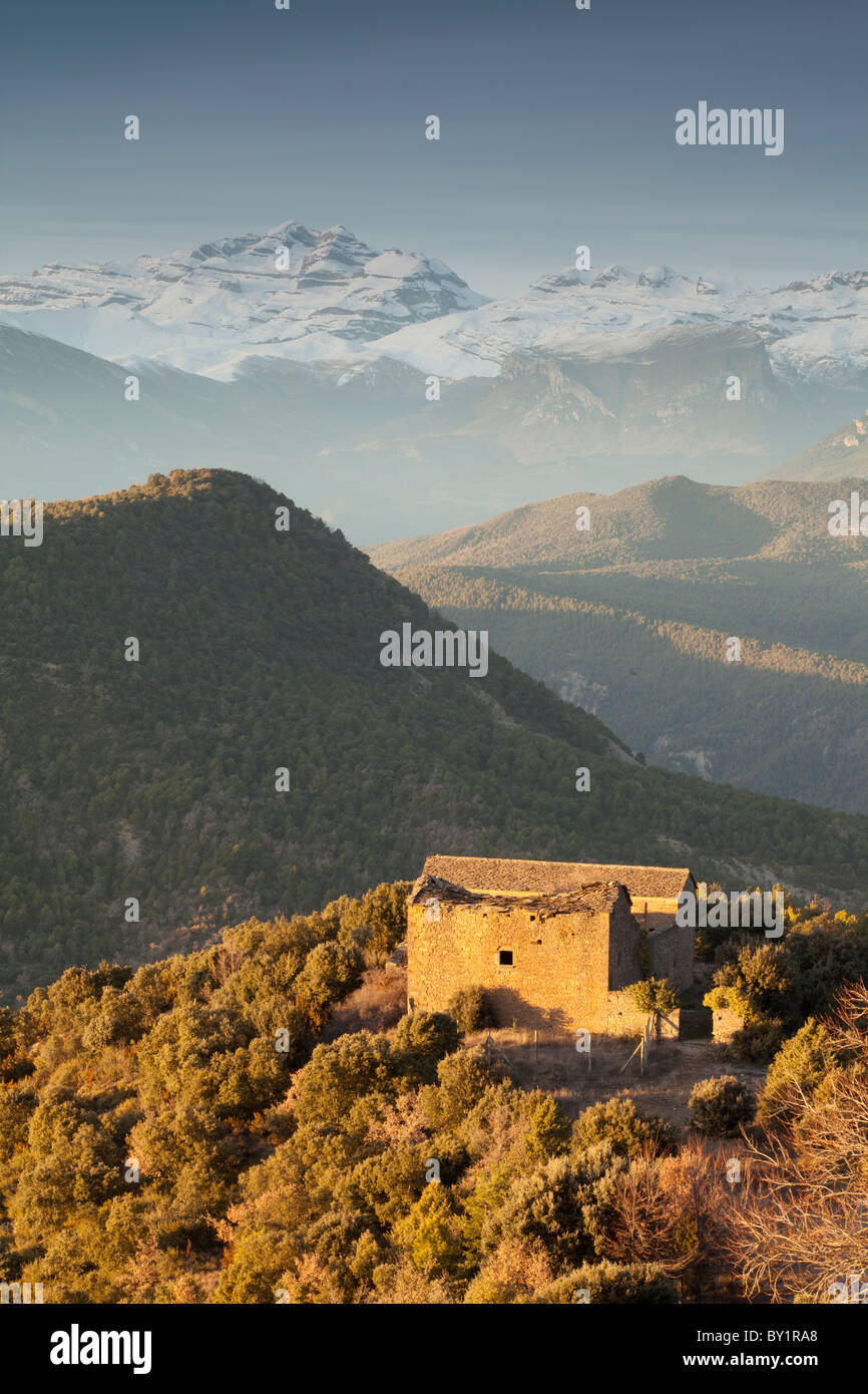 Blick auf Sorores Gipfel im Ordesa aus Muro de Roda, Tal von La Fueva, Huesca, Spanien Stockfoto