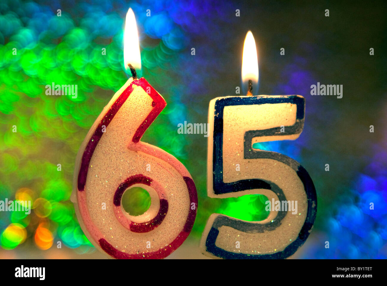 65. Geburtstagskerzen, London Stockfoto