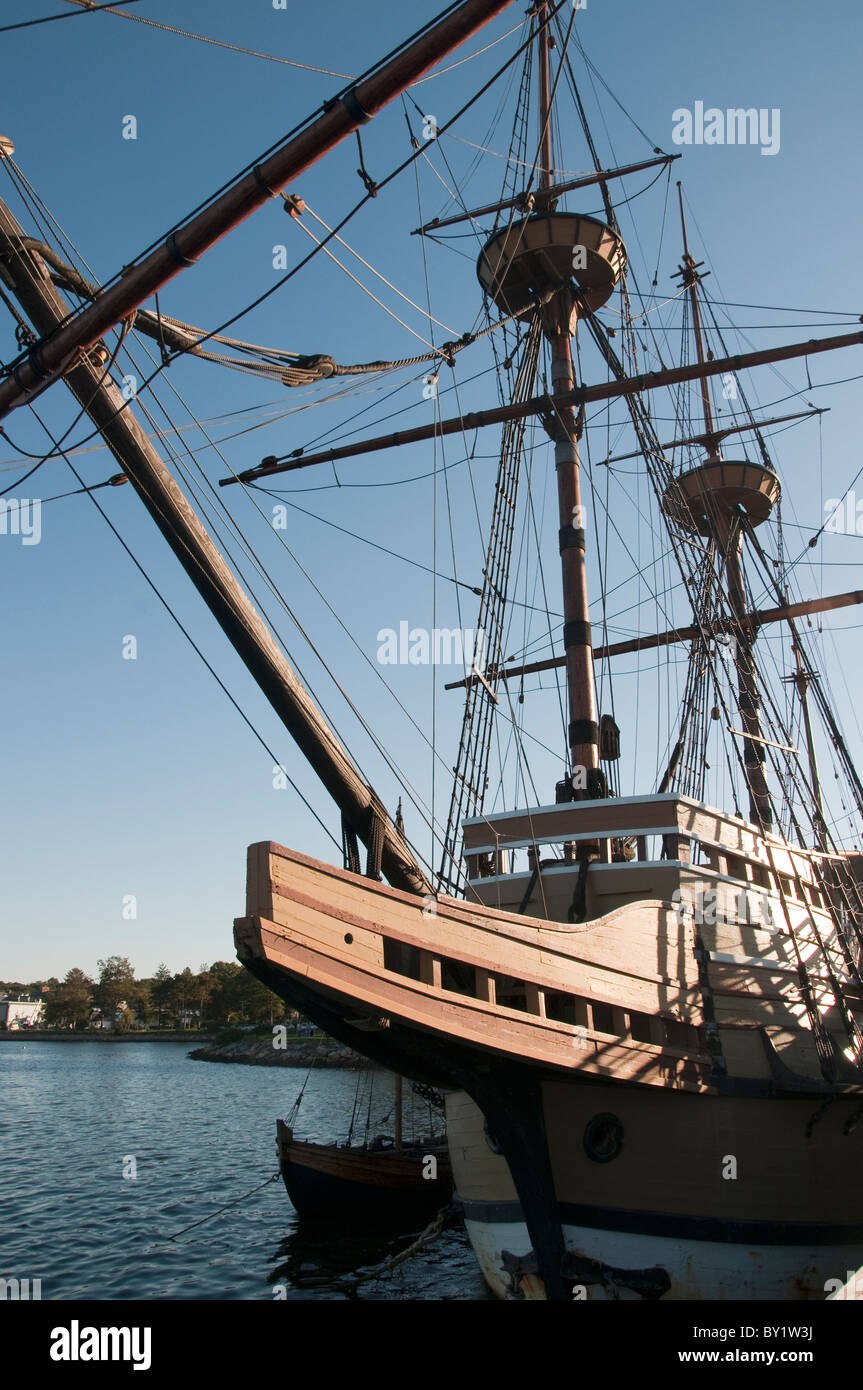 Die Mayflower 2 Nachbau des Schiffes, die die Pilgerväter auf im Hafen von Plymouth Massachusetts USA gesegelt Stockfoto