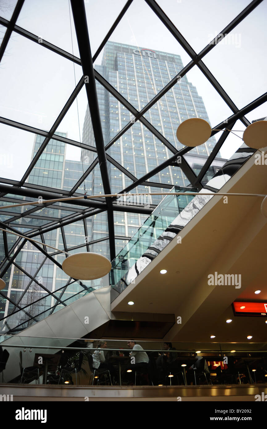 Blick auf die Citigroup Sitz aus Canada Square Shopping Centre Stockfoto