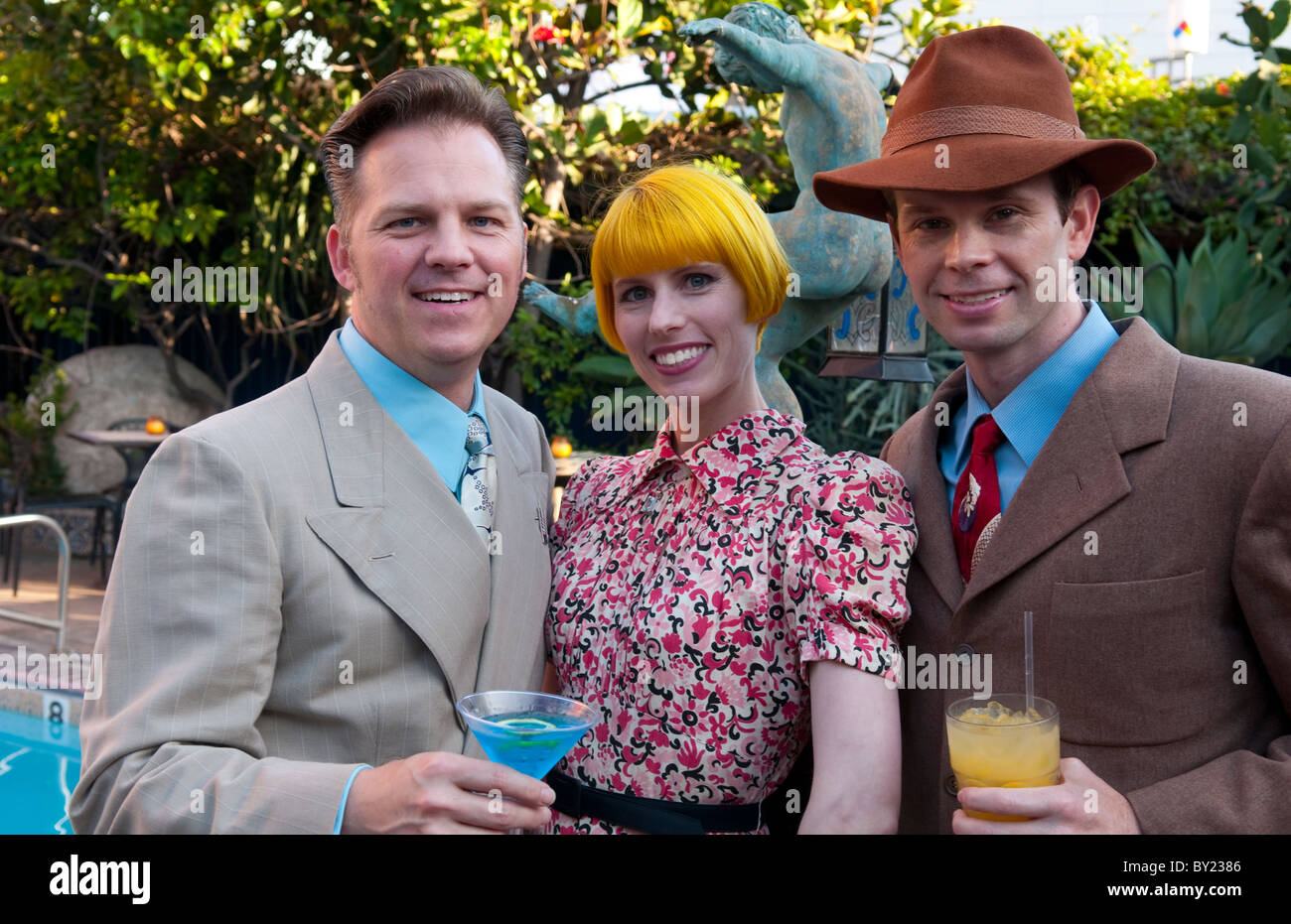 Akteure in der 1930er Jahre Vintage Clothing auf Party in Los Angeles-Hollywood-Party in Kalifornien Stockfoto
