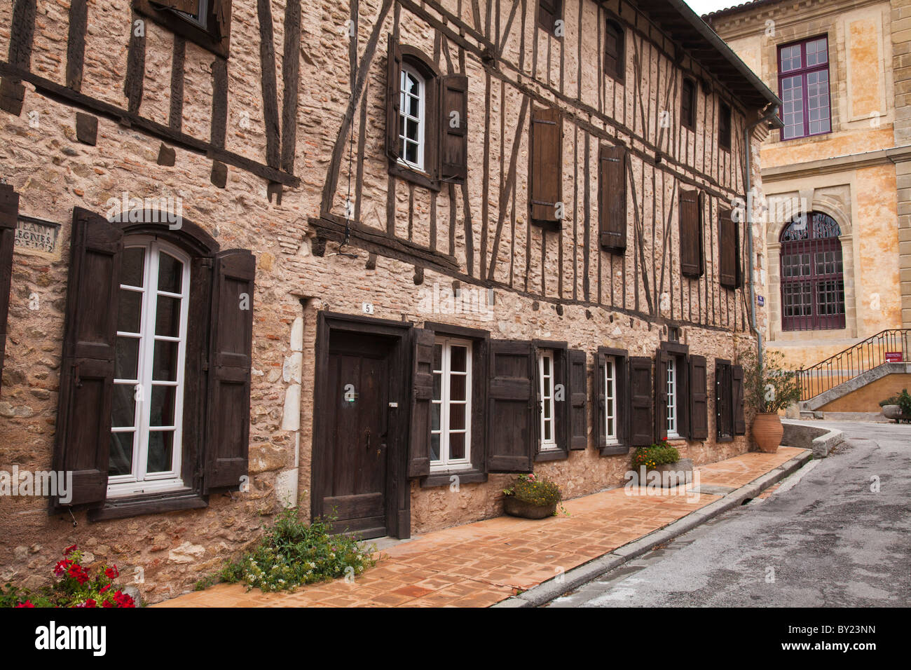 Frankreich, Tarn, Sorèze.  Färben Sie Maison Leignes, eine alte 17. Jahrhundert Maker es Haus, Sorèze. Stockfoto