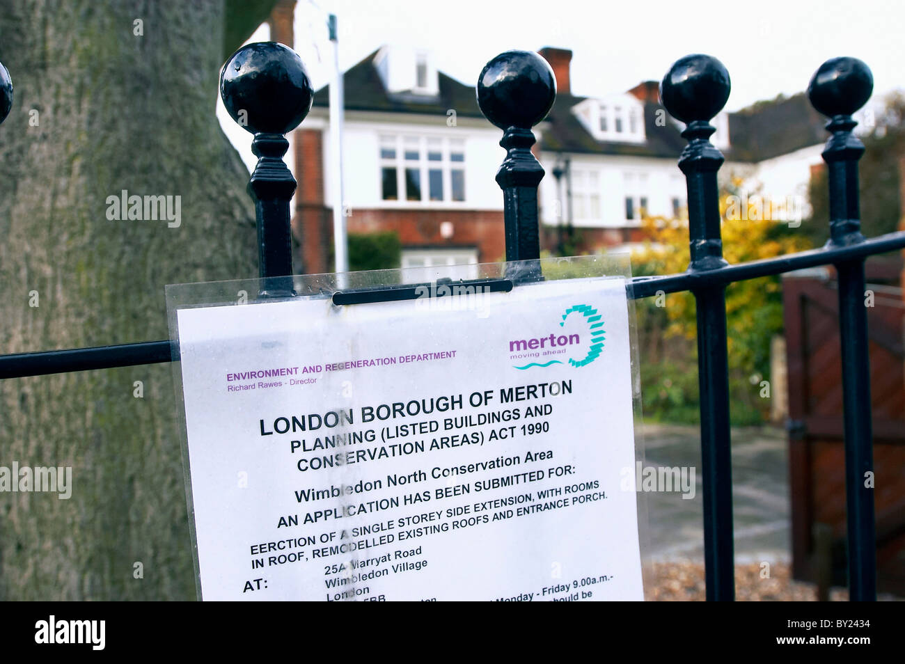 Öffentliche Bekanntmachung unter Bezugnahme auf eine Baugenehmigung für eine inländische Immobilien Borough of Merton London Stockfoto