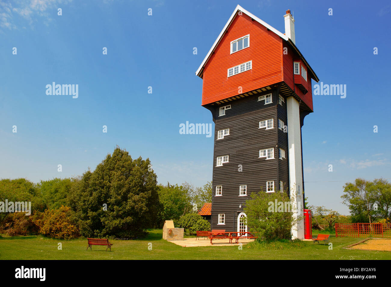 Haus in der Cloiuds - exzentrische Tourist House - Thorpness - Suffolk England Stockfoto