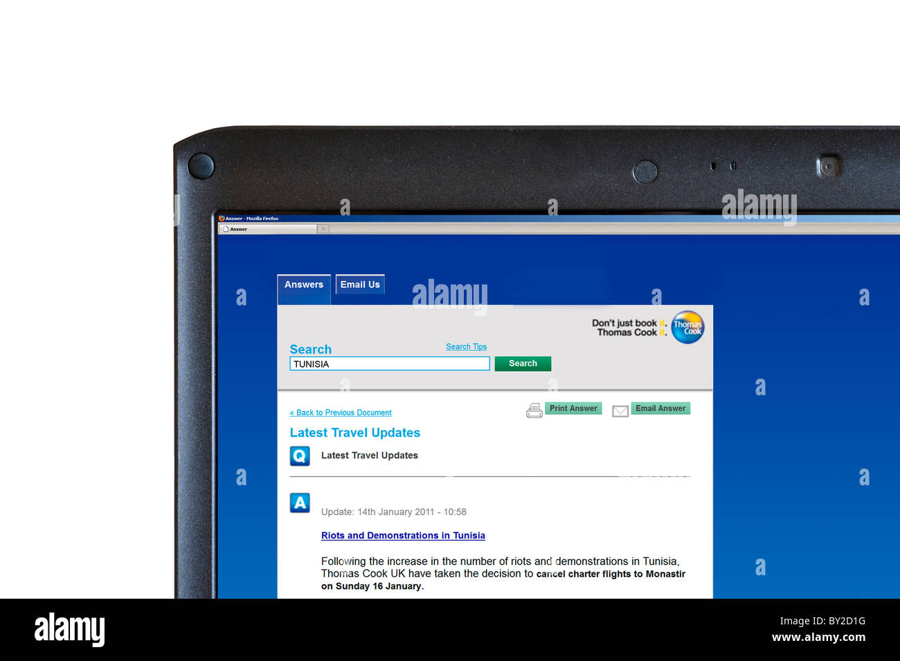 Bekanntmachung über die Annullierung von Flügen nach Tunesien am 16. Januar 2011 auf der Website der Thomas Cook Reisen UK Stockfoto