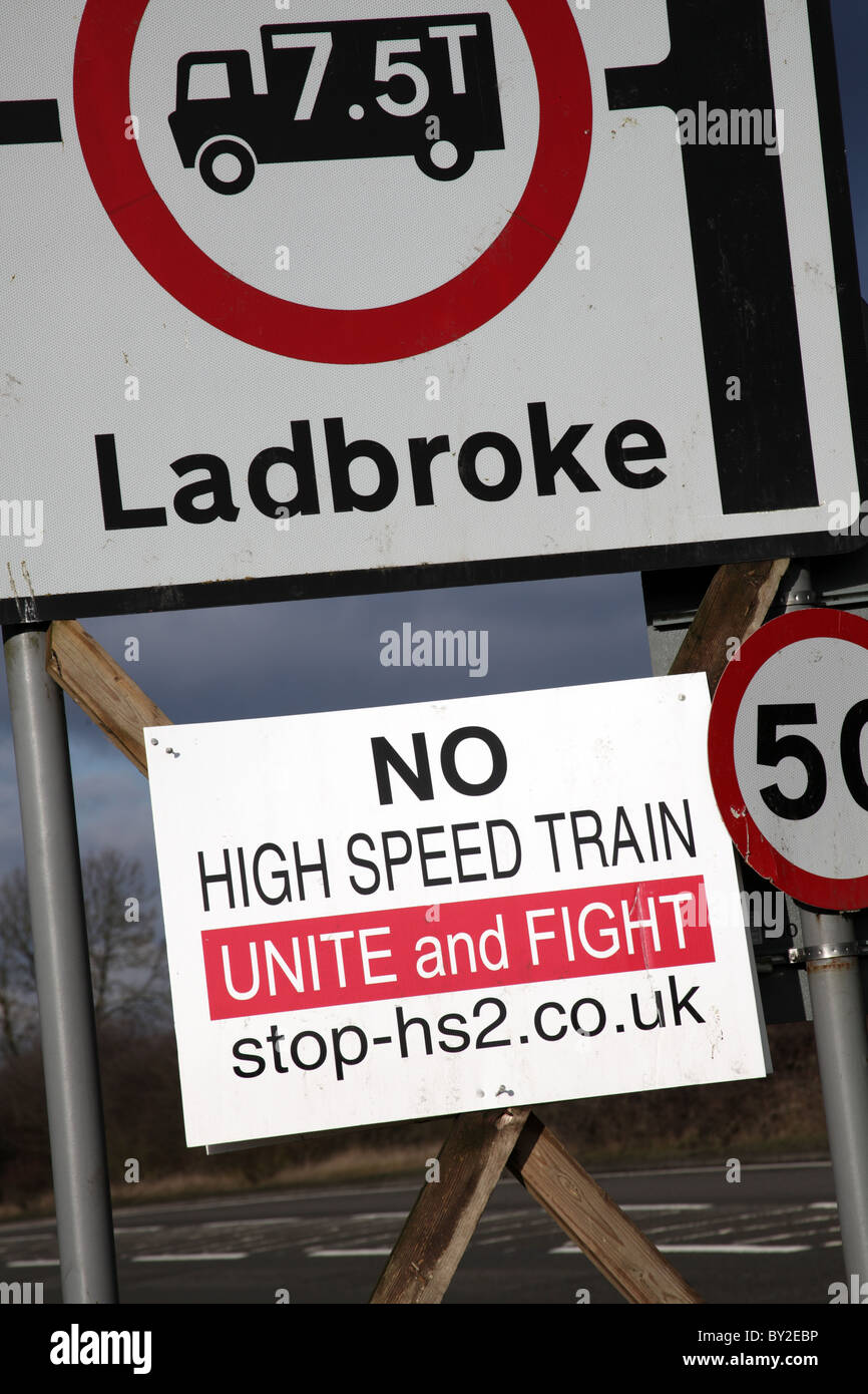 Protest-Kampagne Zeichen gegen vorgeschlagen, High-Speed Rail Link, Ladbroke, Warwickshire Stockfoto