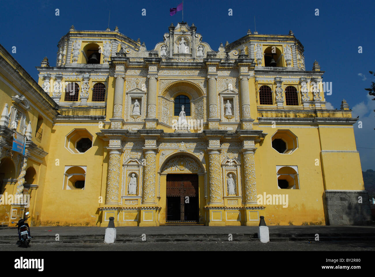 Eingang der Kirche Nuestra Señora De La Merced Antigua, Abteilung Sacatepequez, Guatemala, Mittelamerika Stockfoto