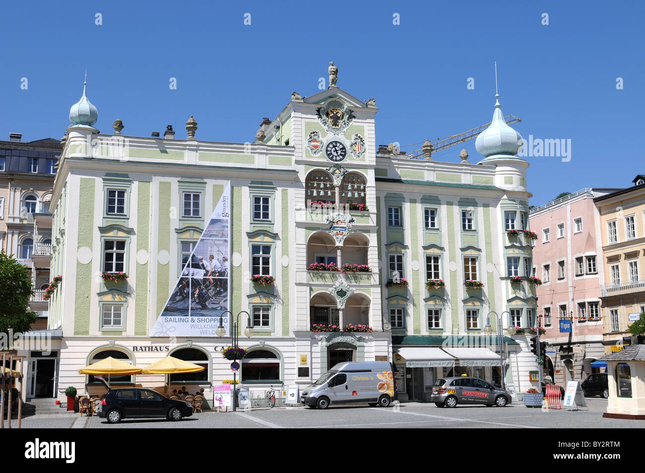 Gmunden ist ein schönes Dorf am Traunsee im Salzkammergut in Österreich