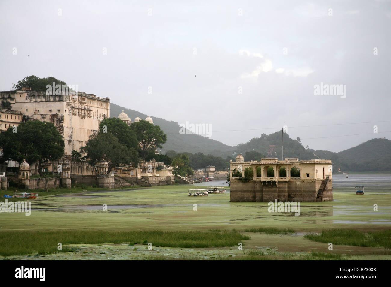 Morgen Blick auf Lake Pichola, Udaipur, Rajasthan, Indien Stockfoto