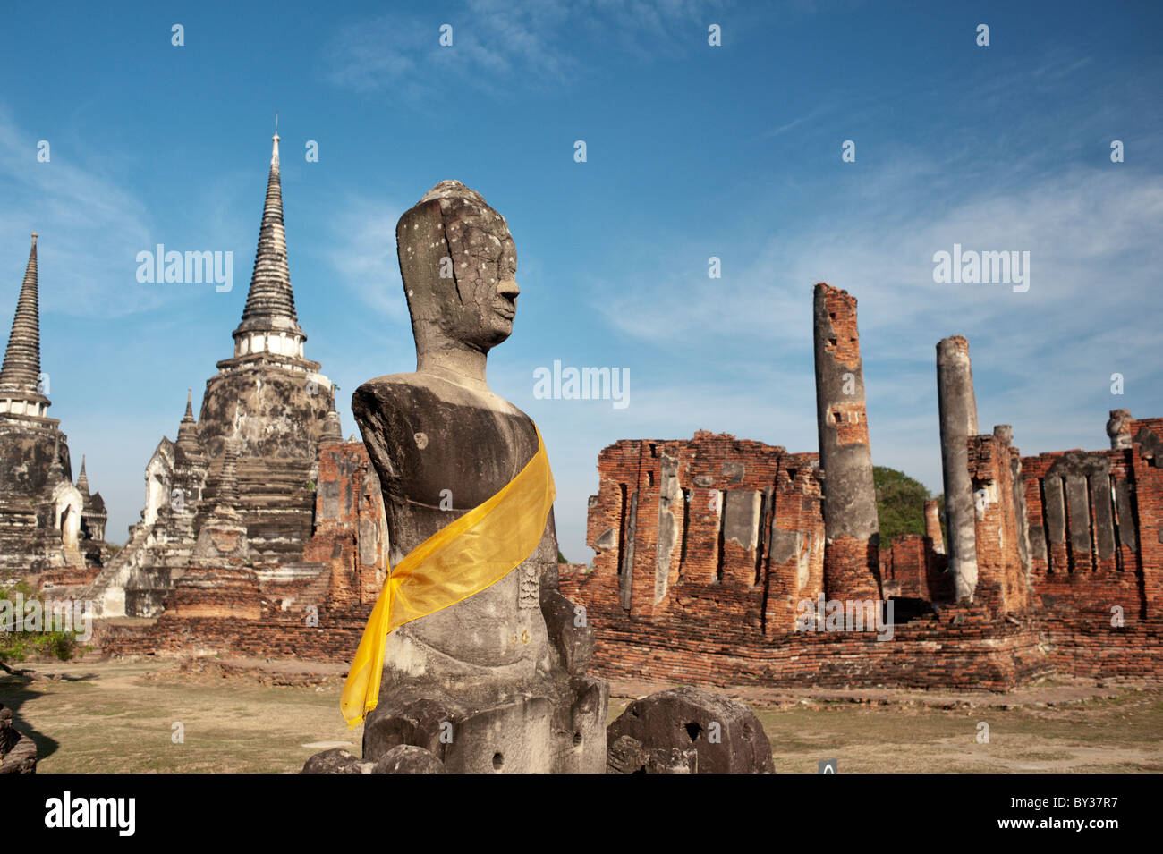 Buddha-Statue an der UNSECO Weltkulturerbe in Ayutthaya, Thailand, Asien. Stockfoto