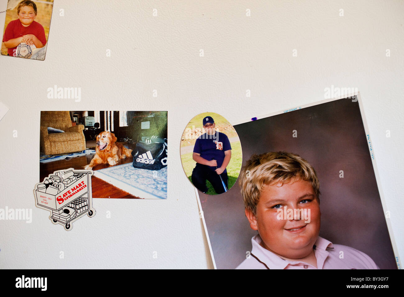 La Grange, California, Vereinigte Staaten von Amerika.  Kindheit-Bilder von einer übergewichtigen Teenager. Stockfoto