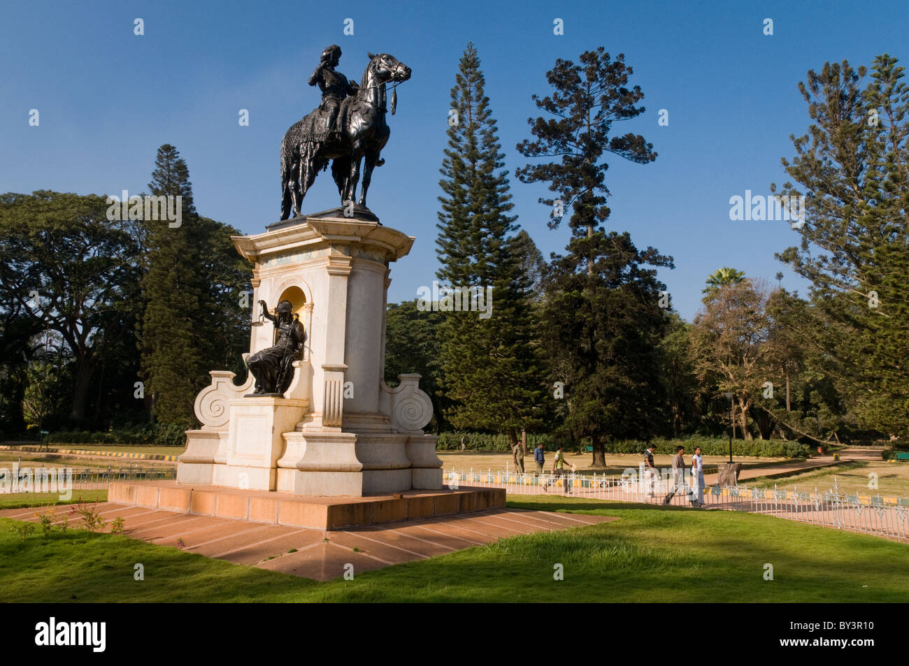 Maharaja-Statue in Lal Bagh Gärten in Bangalore Indien Stockfoto