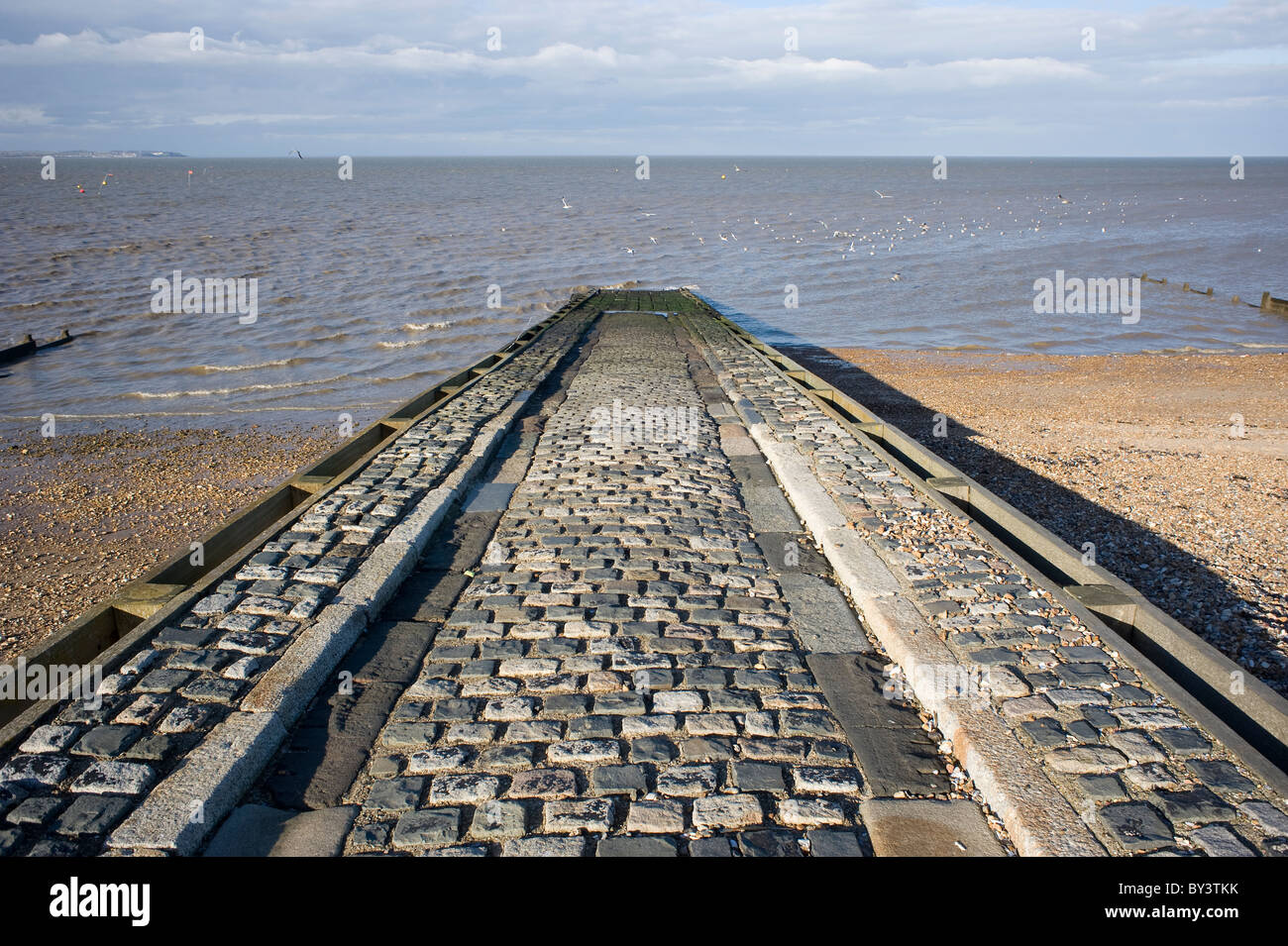 Slip Weg Slipanlage ins Meer Stockfoto